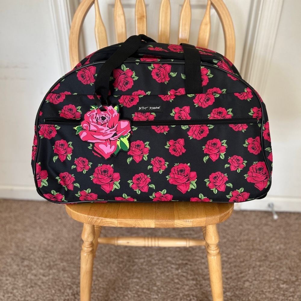 Betsey Johnson 22” Rolling Duffel in Covered Roses Print